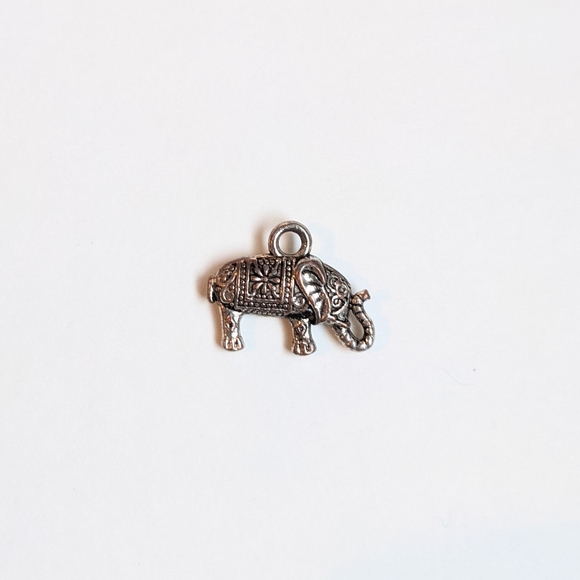 Silver Elephant Charm - Picture 5 of 8